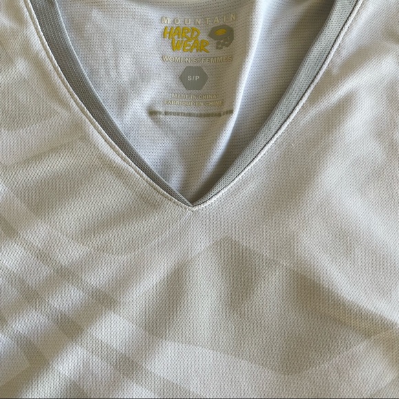 Mountain Hardwear Workout Shirt - Picture 3 of 3